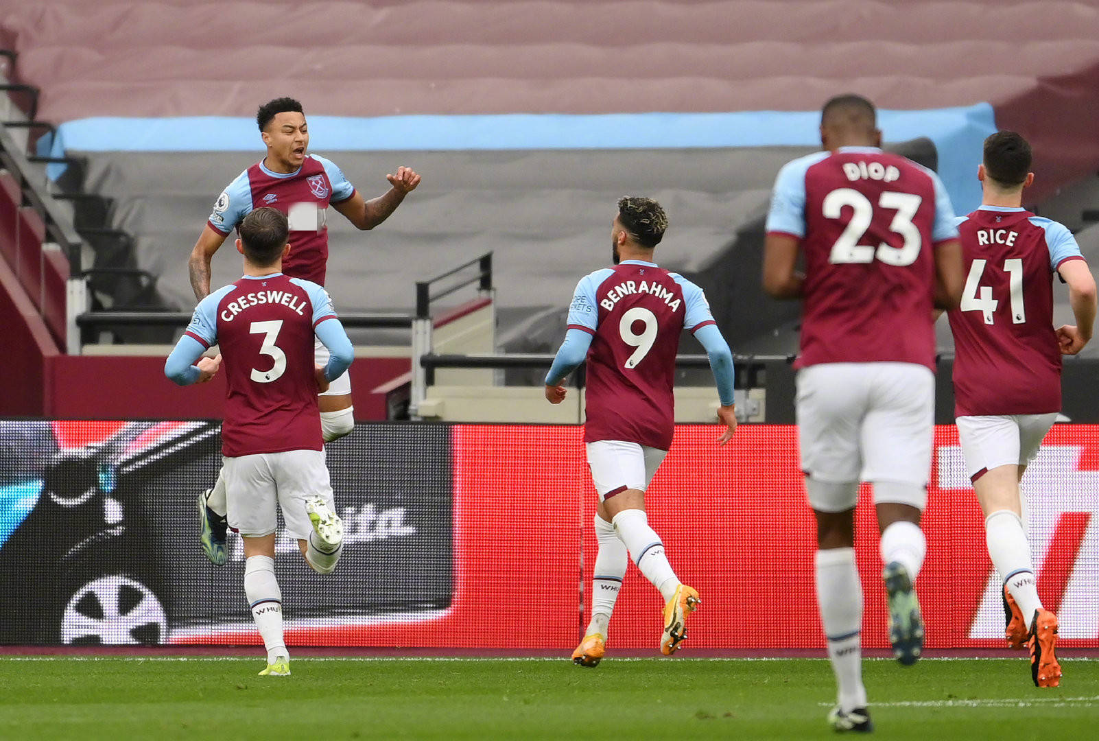 俱乐部带来 俱乐部带来